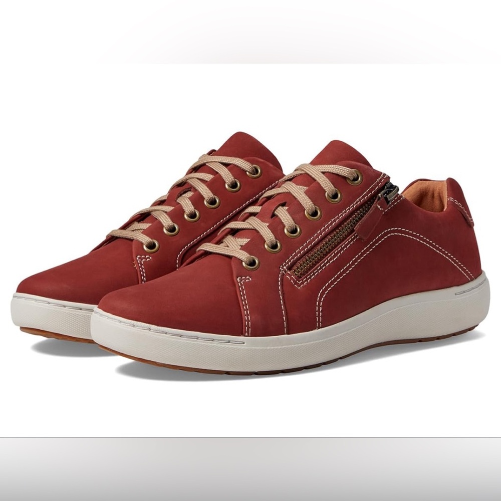 CLARKS “Nalle” Lace Up Sneaker in Rose Nubuck